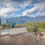Cipressi - Luxuri Lounge - Malcesine