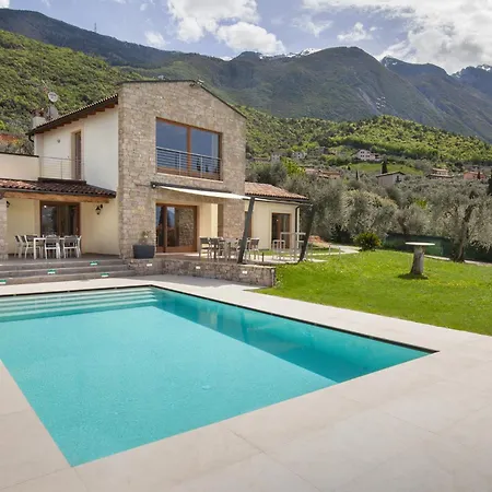 Villa Cipressi - Luxuri Lounge -