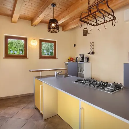 Cipressi - Luxuri Lounge -